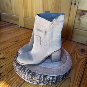 Sole Society Women's Tan Heeled Boots